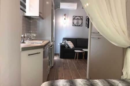 אתונה Cozy Studio 50M From Sea מראה חיצוני תמונה